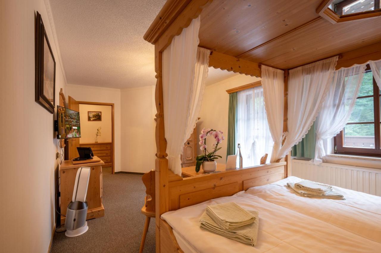 Zur Margarethenmuehle - Landgasthof Und Waldhotel Rosswein المظهر الخارجي الصورة
